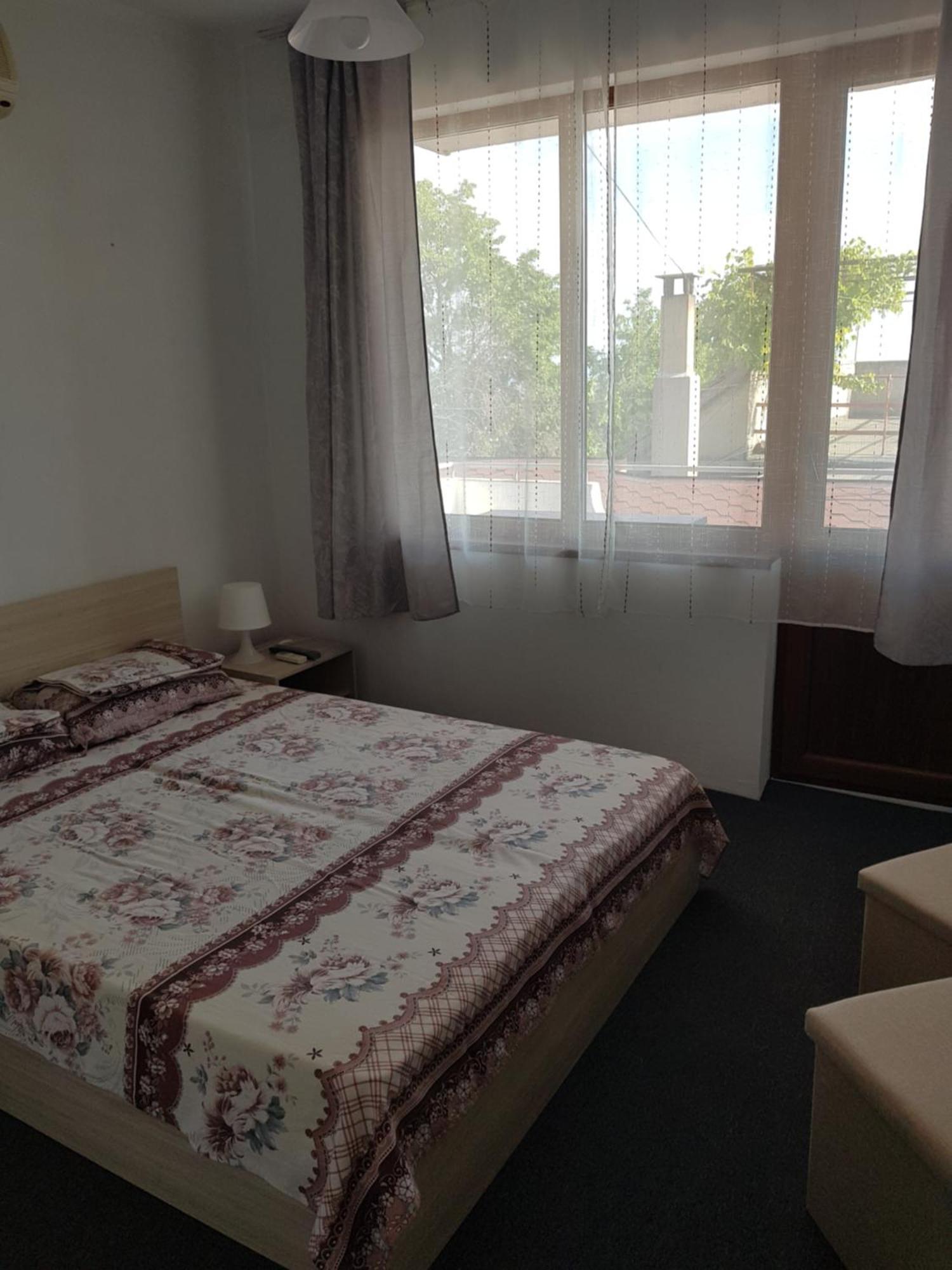Guest Rooms Radost バルチク エクステリア 写真