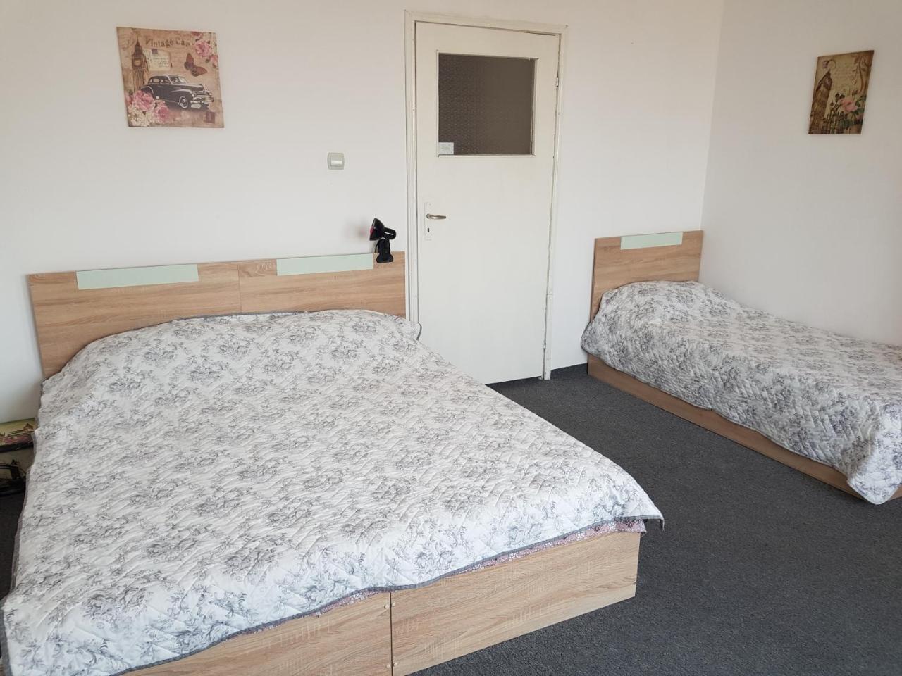 Guest Rooms Radost バルチク エクステリア 写真